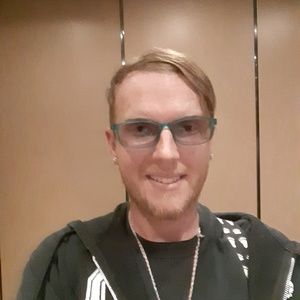 Meet your Posher, Travis